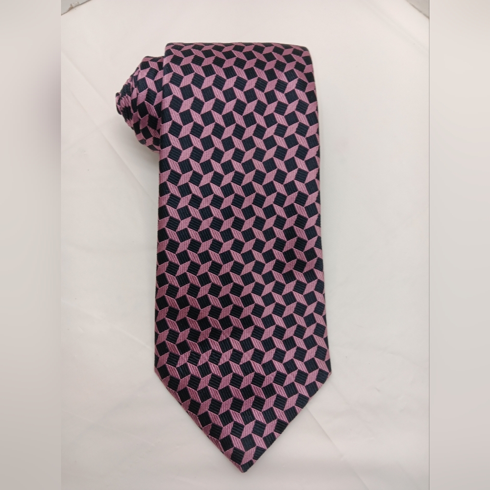 100% Silk Necktie Pink Geometric Designer Harvie & Hudson London 57inch By 3.5